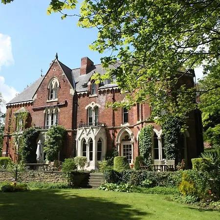Guest house Cliff Lawn 4*