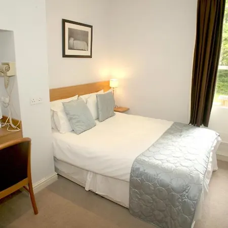 Guest house Cliff Lawn Leeds (West Yorkshire)