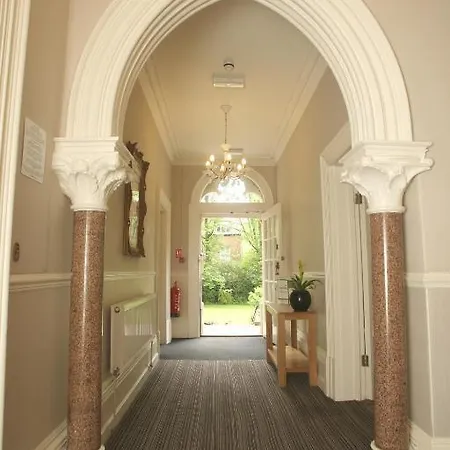 Guest house Cliff Lawn Leeds (West Yorkshire)